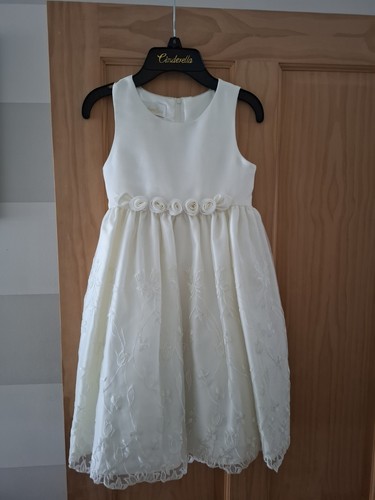 Flower girl holy - of,