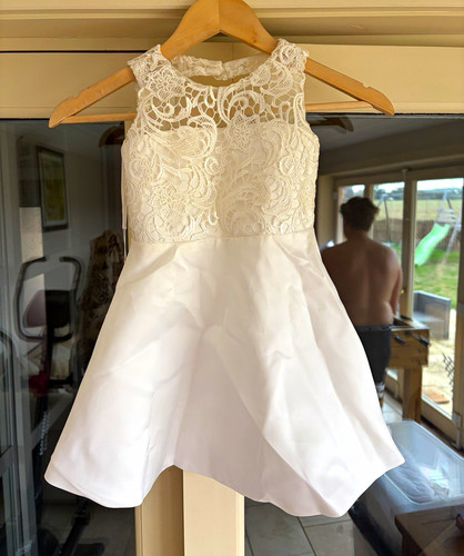House ivory lace - jj’s,