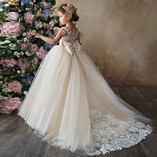 Wedding party flower girl - party,