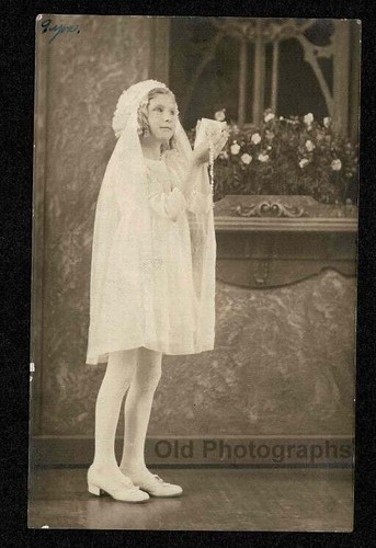 Studio pic 1st communion - communion, dress